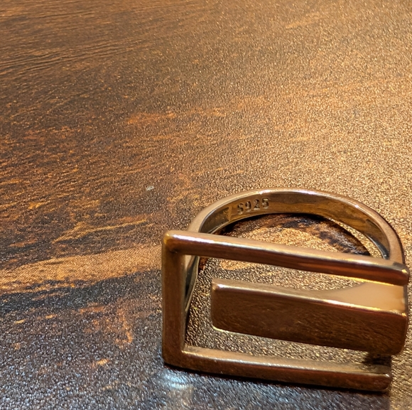 Modern Sterling Silver .925 Geometric Ring Size Approximately 7. - Picture 4 of 4